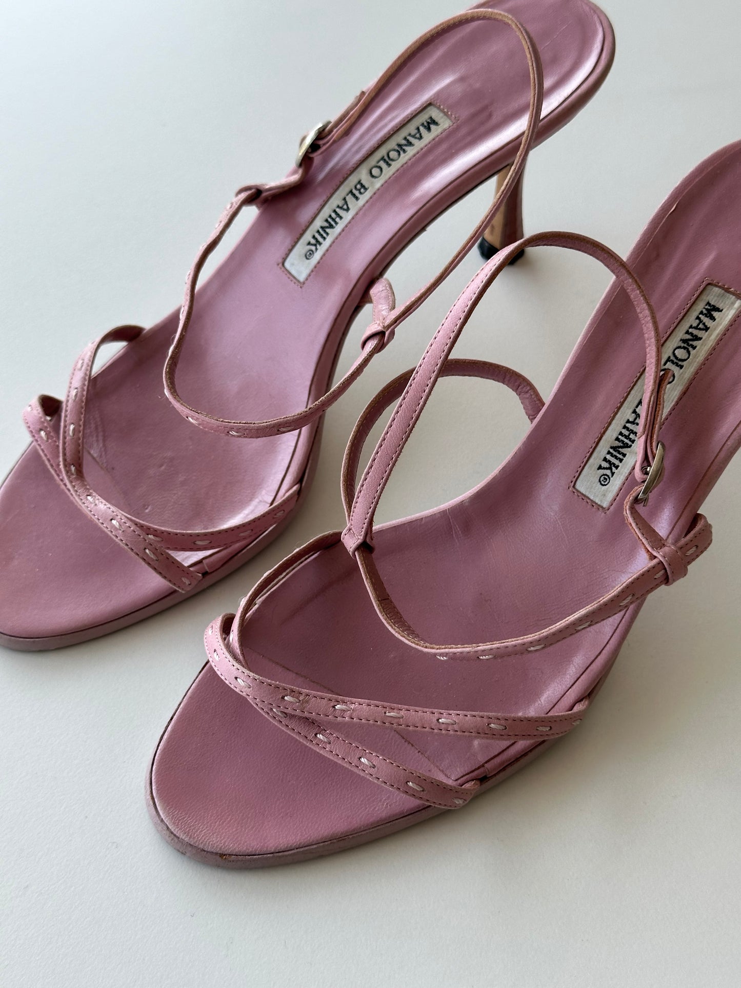 Manolo Blahnik Strappy Stitch Heel (38)