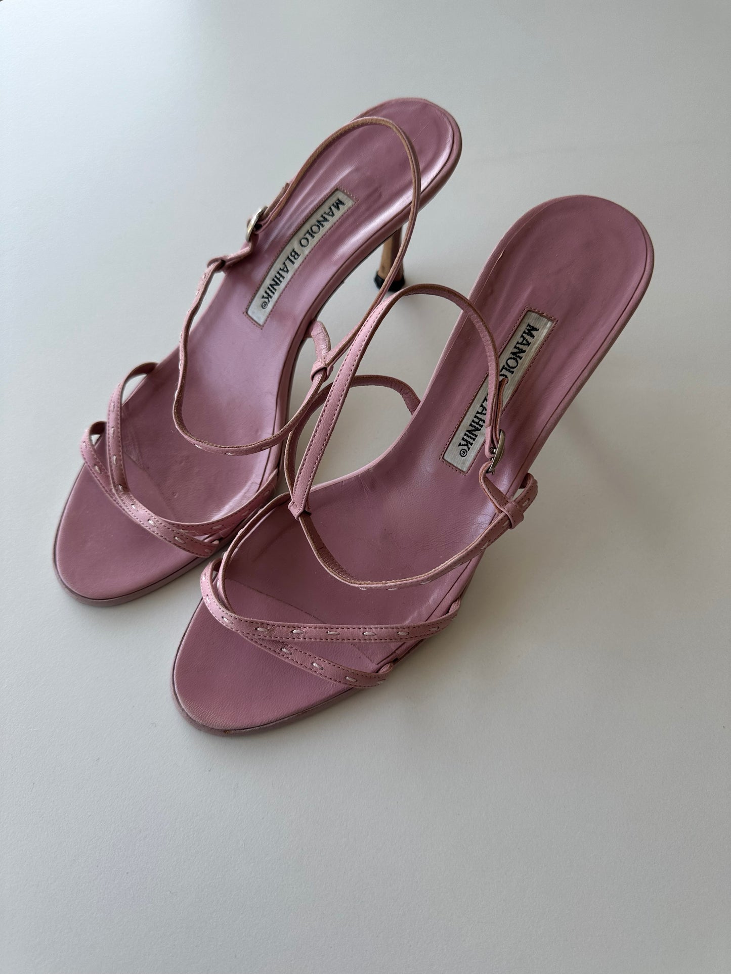 Manolo Blahnik Strappy Stitch Heel (38)