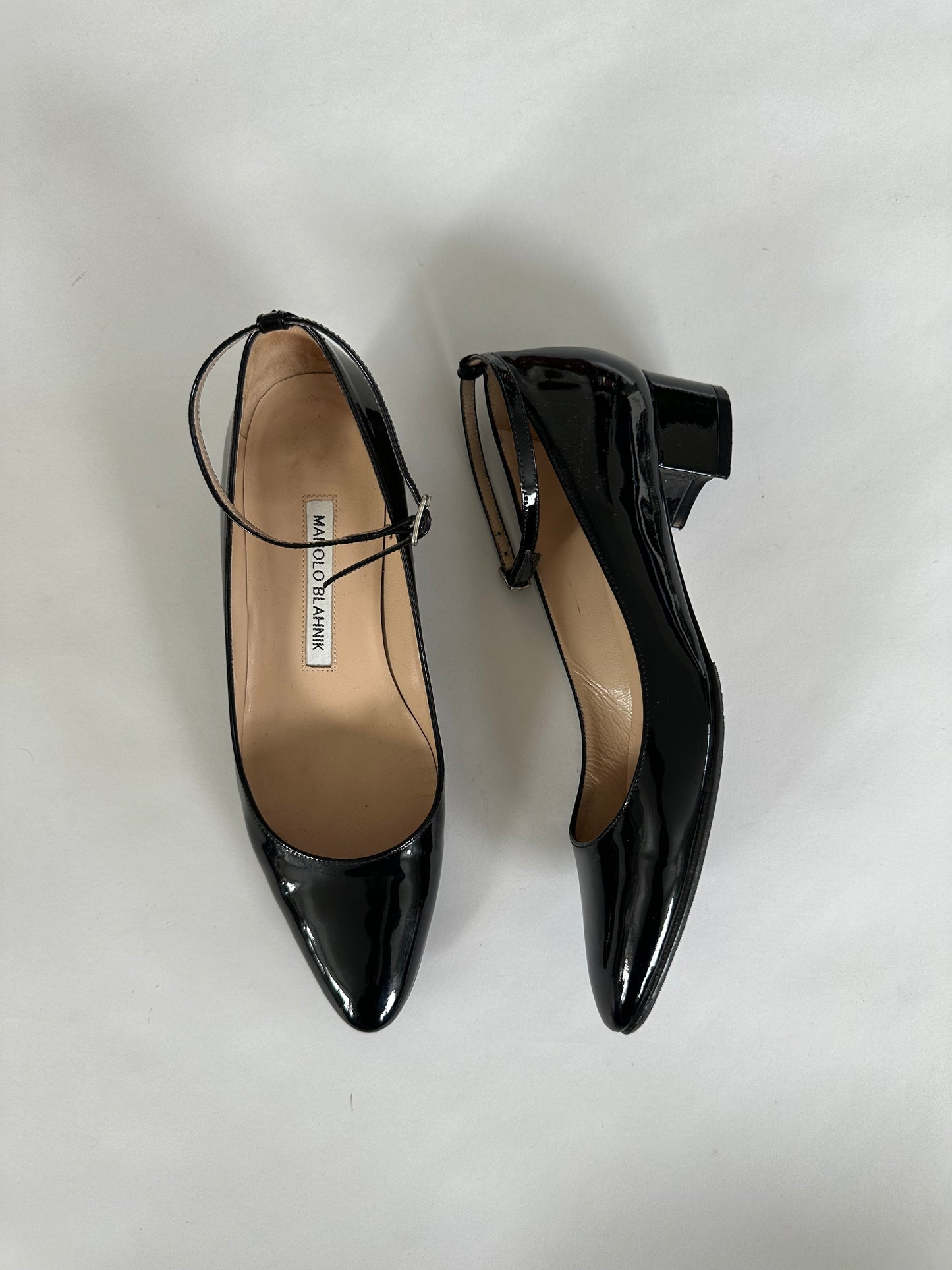 Manolo Blahnik Mary Jane Block Heel (36)