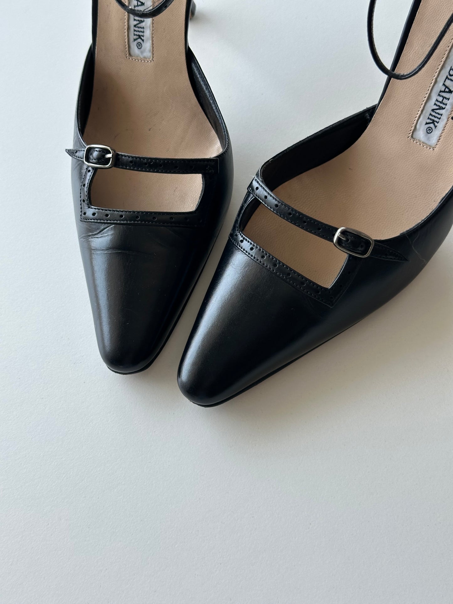 Manolo Blahnik Mary Jane (34.5)