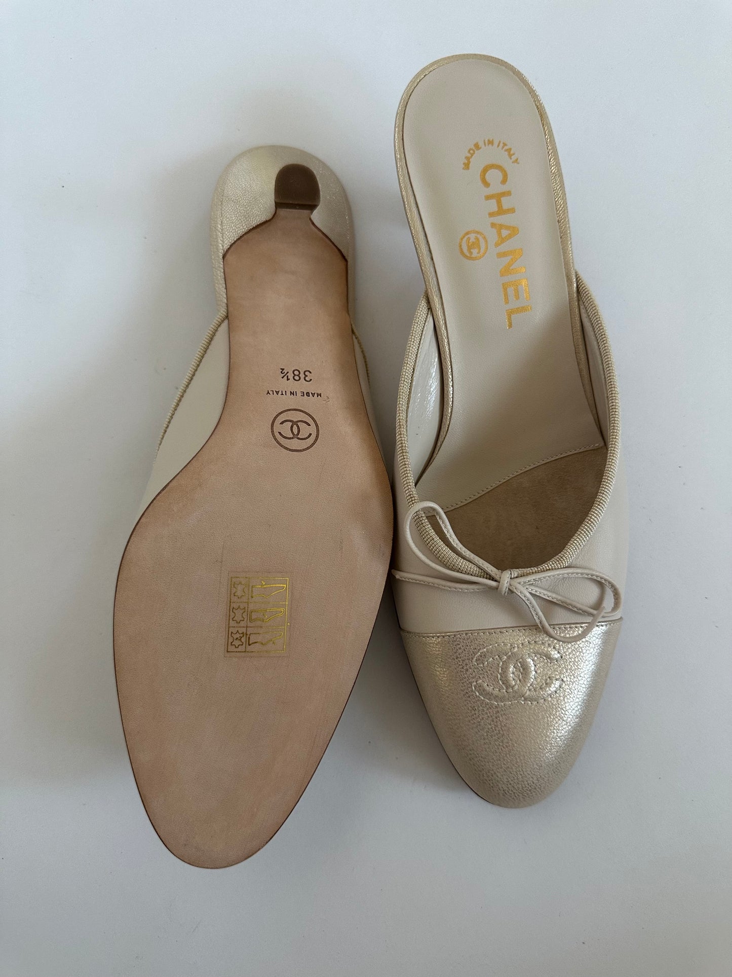 Chanel Cap Toe Mule (38.5)