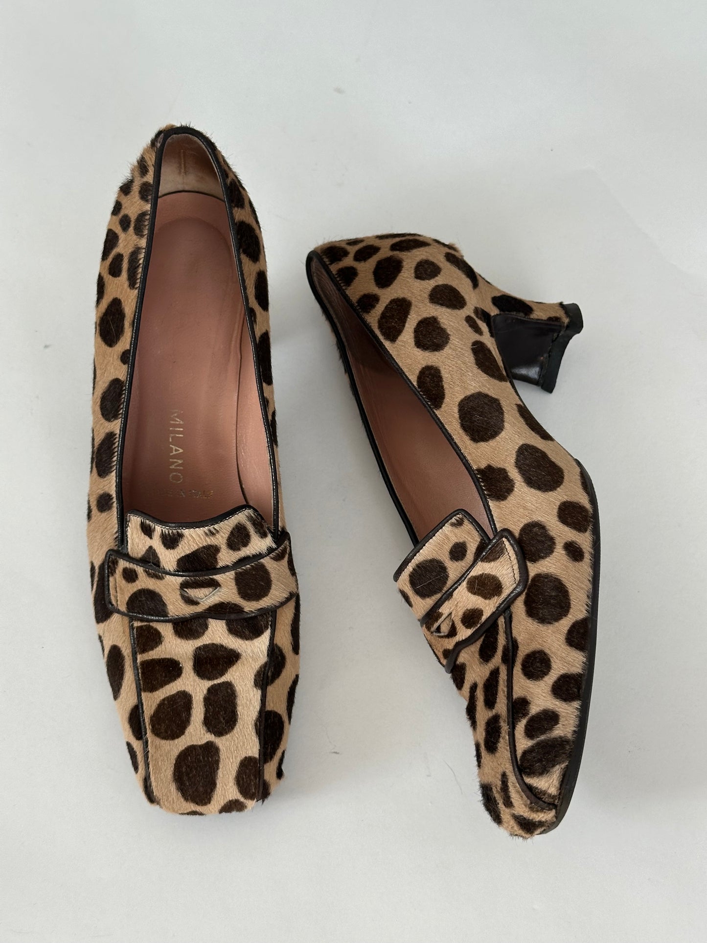 Prada Loafer (37.5)