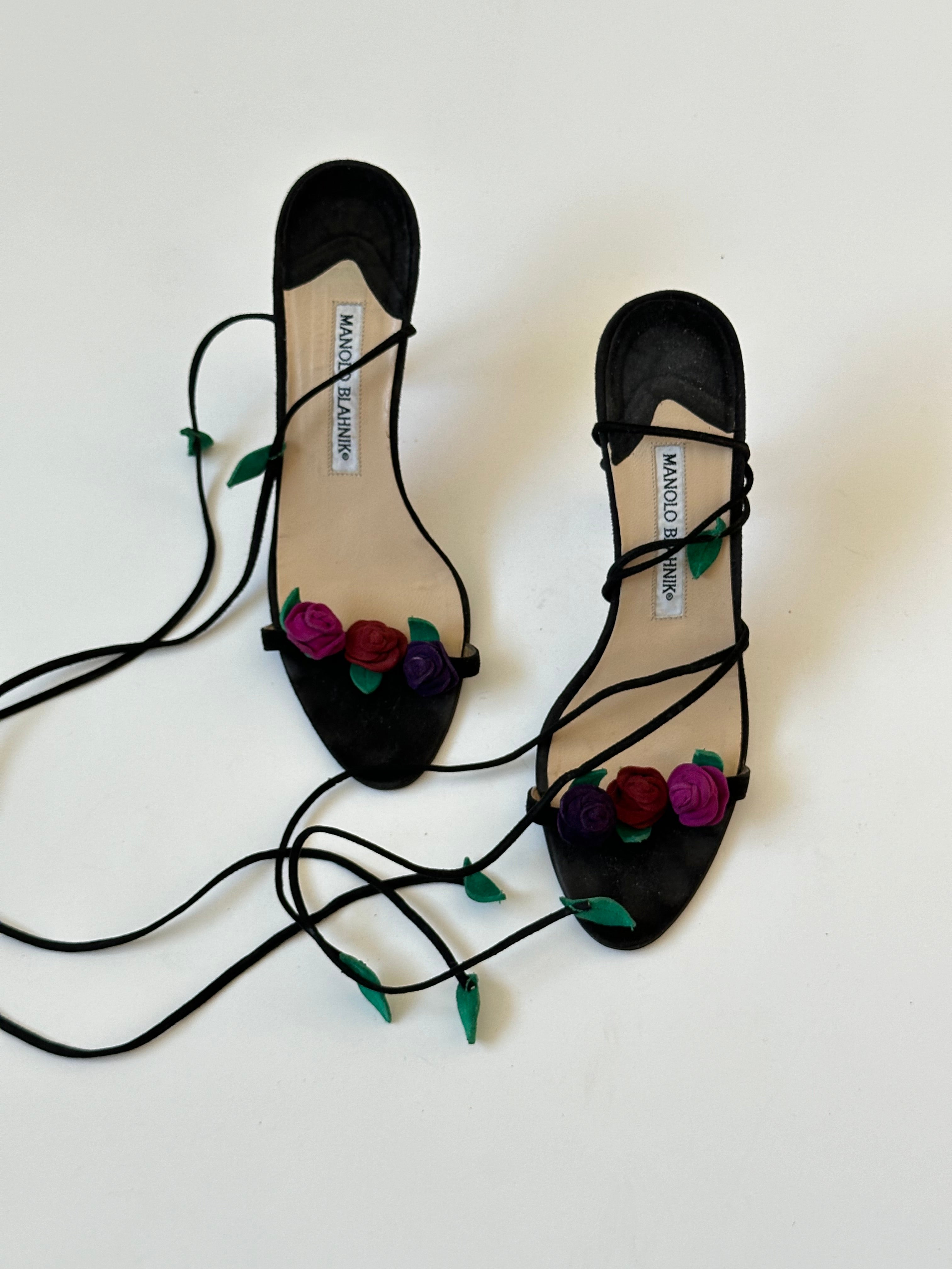 Mules Manolo Blahnik En Cuir à Nœud Floral - Bout Pointu - Taille 41 (US 11) - Occasion