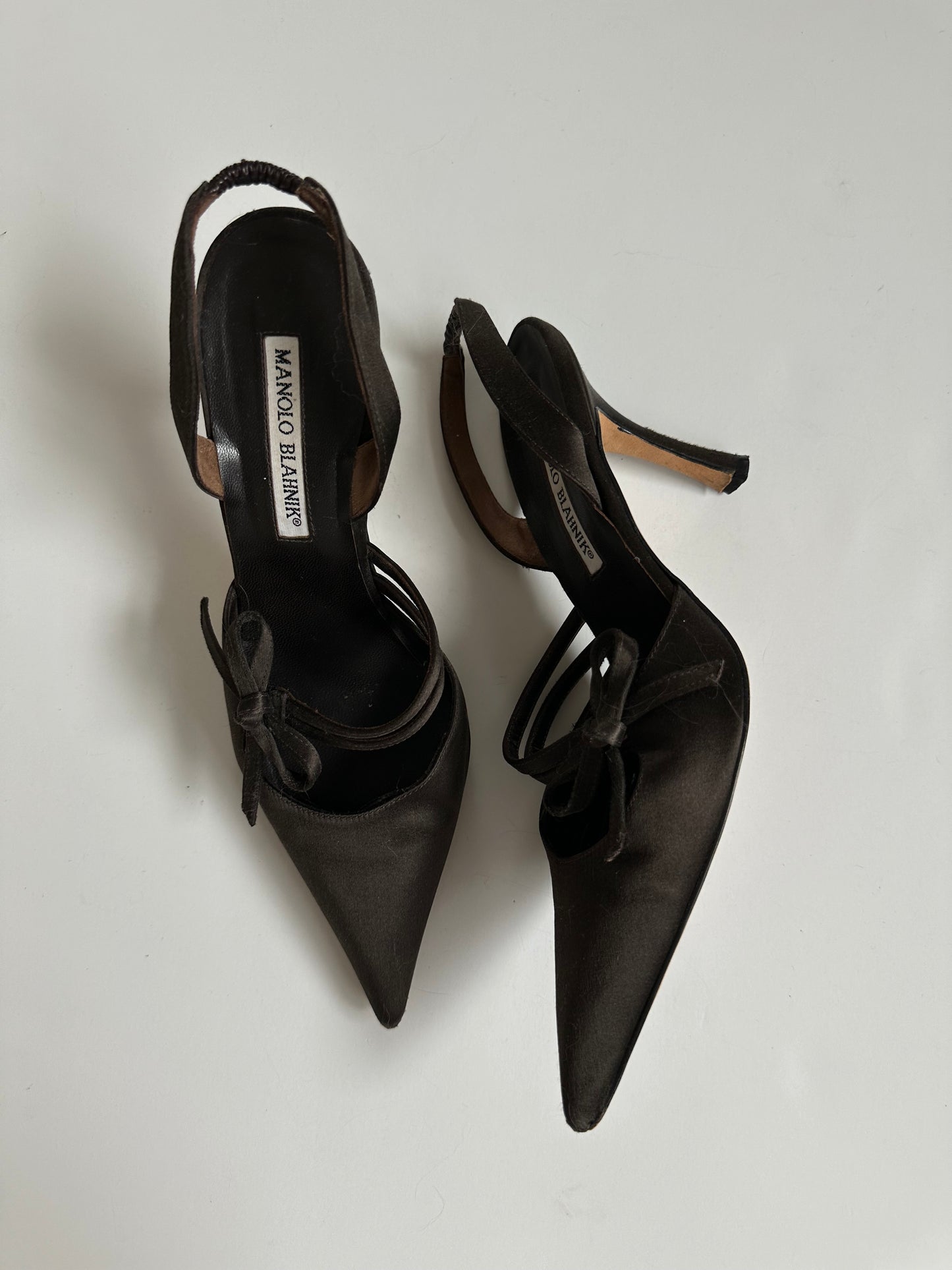 Manolo Blahnik Satin Bow Slingback (37)