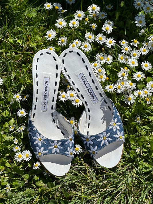 Manolo Blahnik Daisy Denim Mule (38)