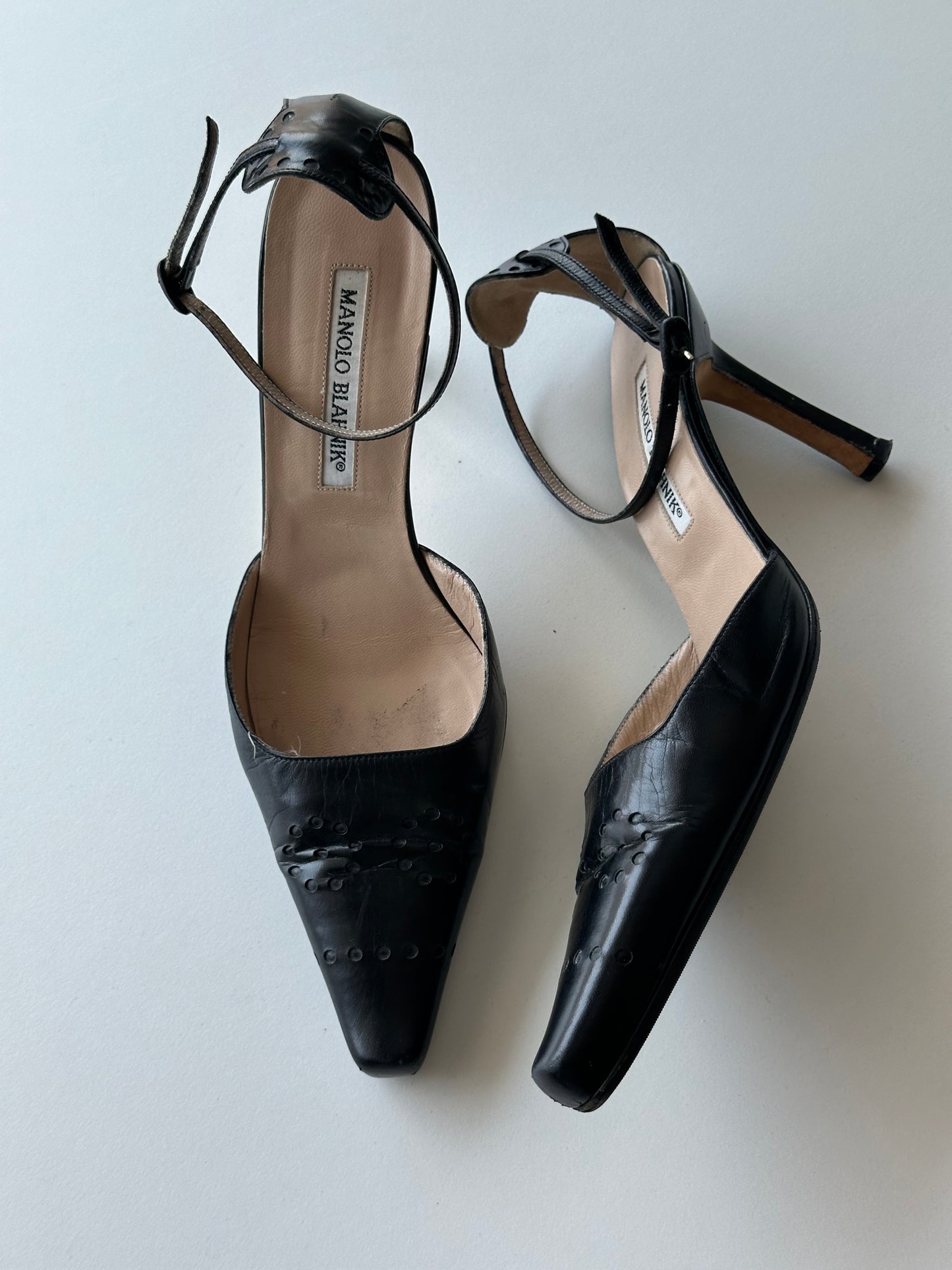 Manolo Blahnik Ankle Heels (38)