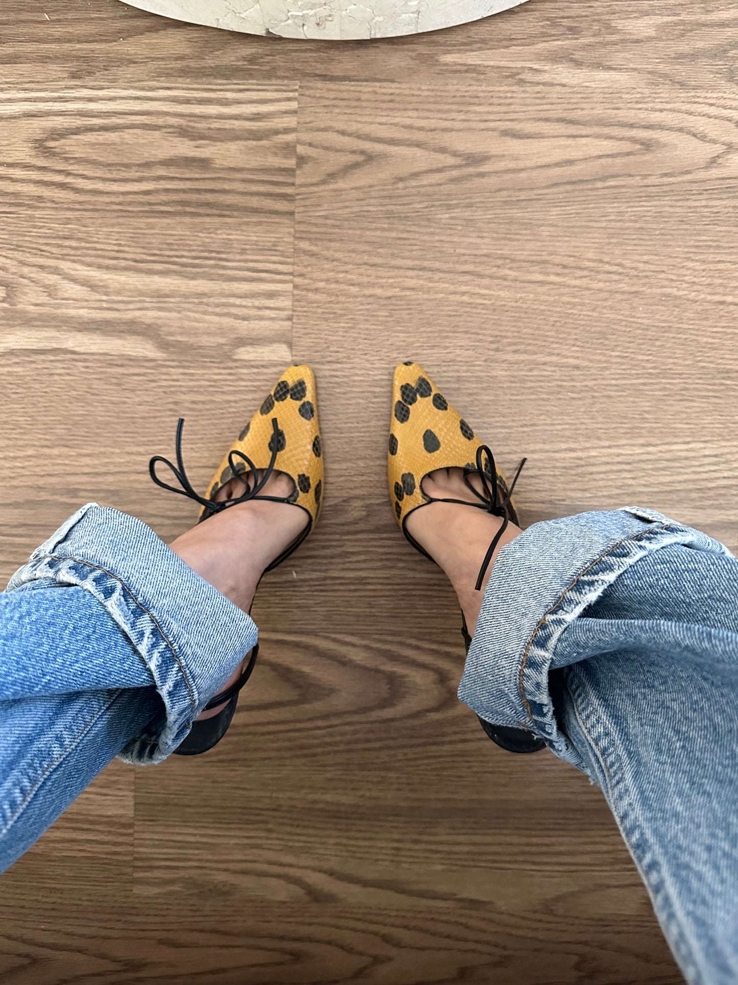 Jimmy Choo “The Bow” (40.5)