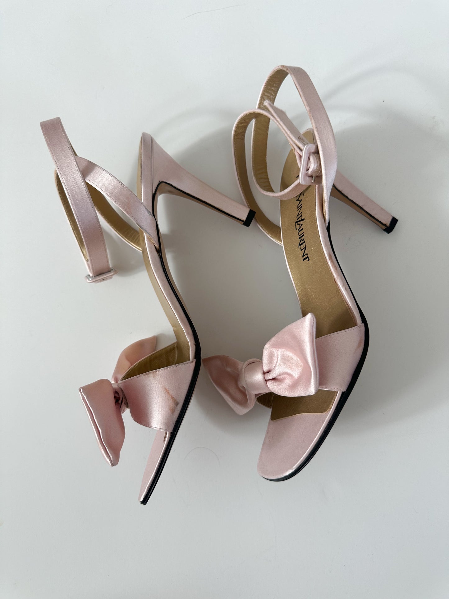 Yves Saint Laurent Bow Heel (8.5)