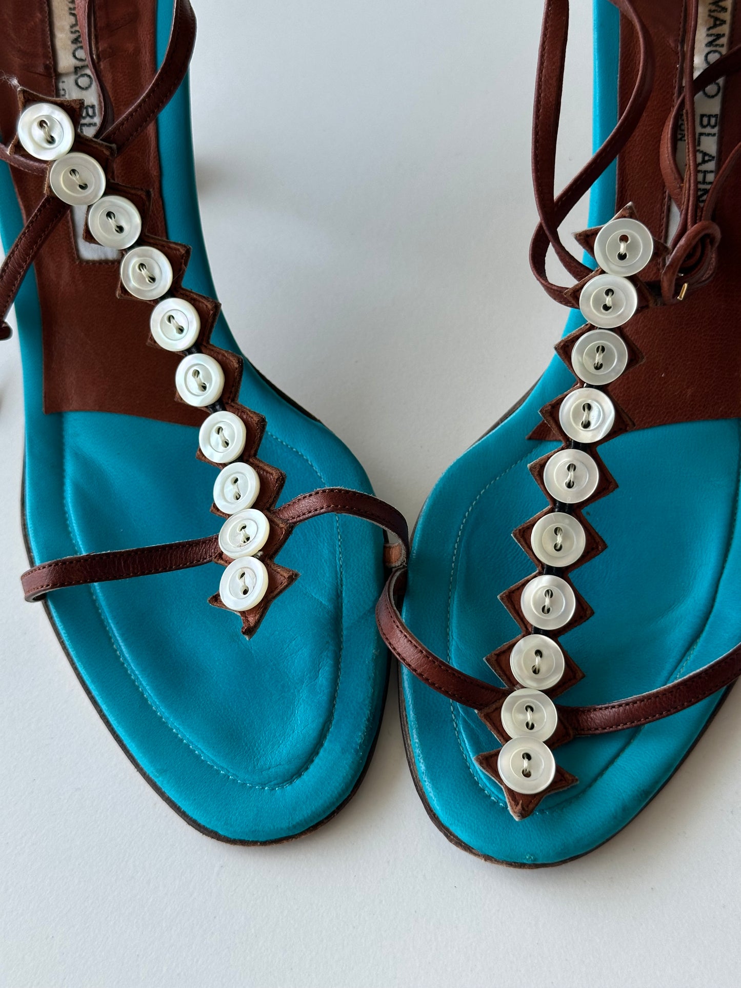 Manolo Blahnik Button Heel (38)