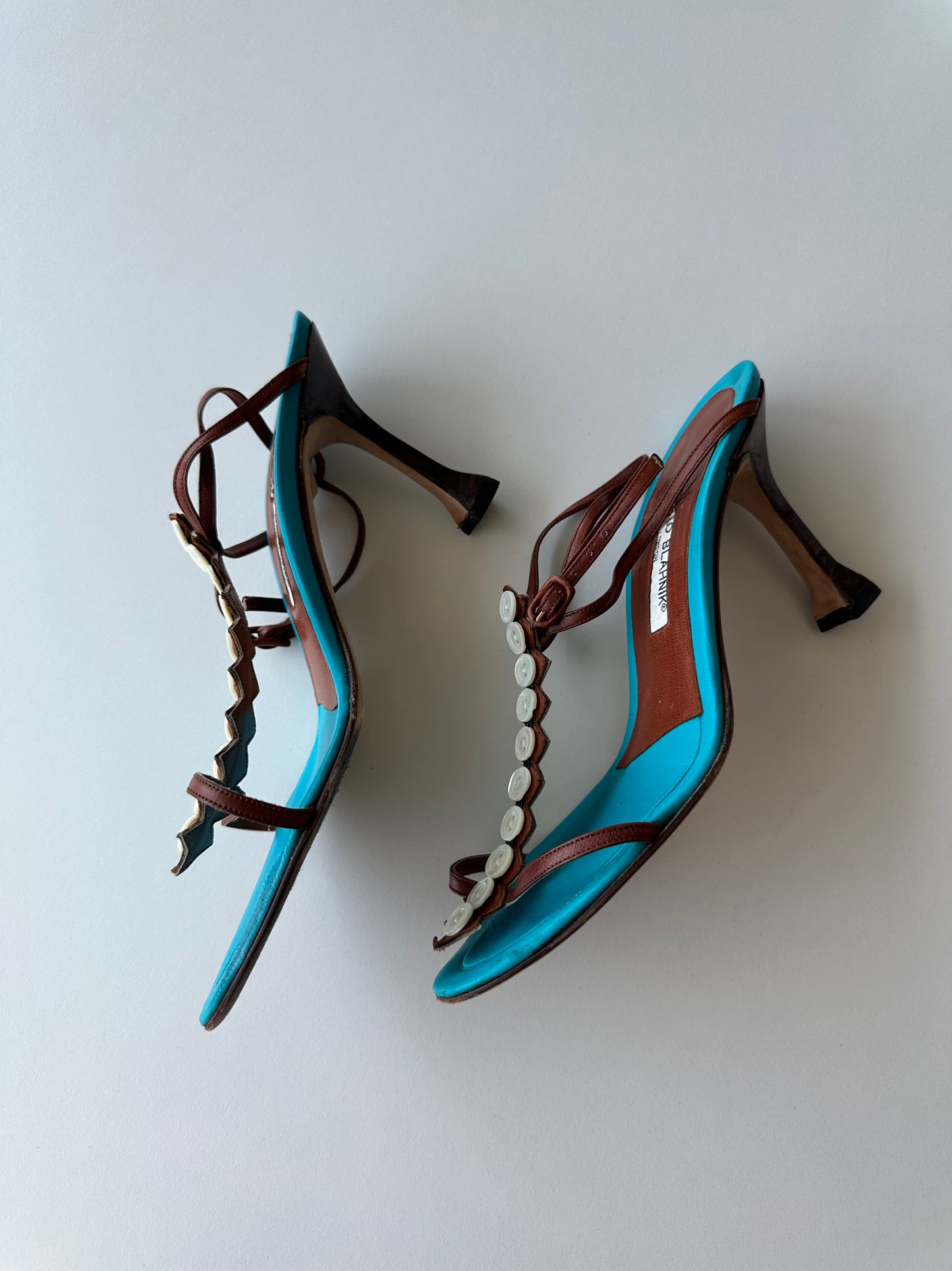 Manolo Blahnik Button Heel (38)