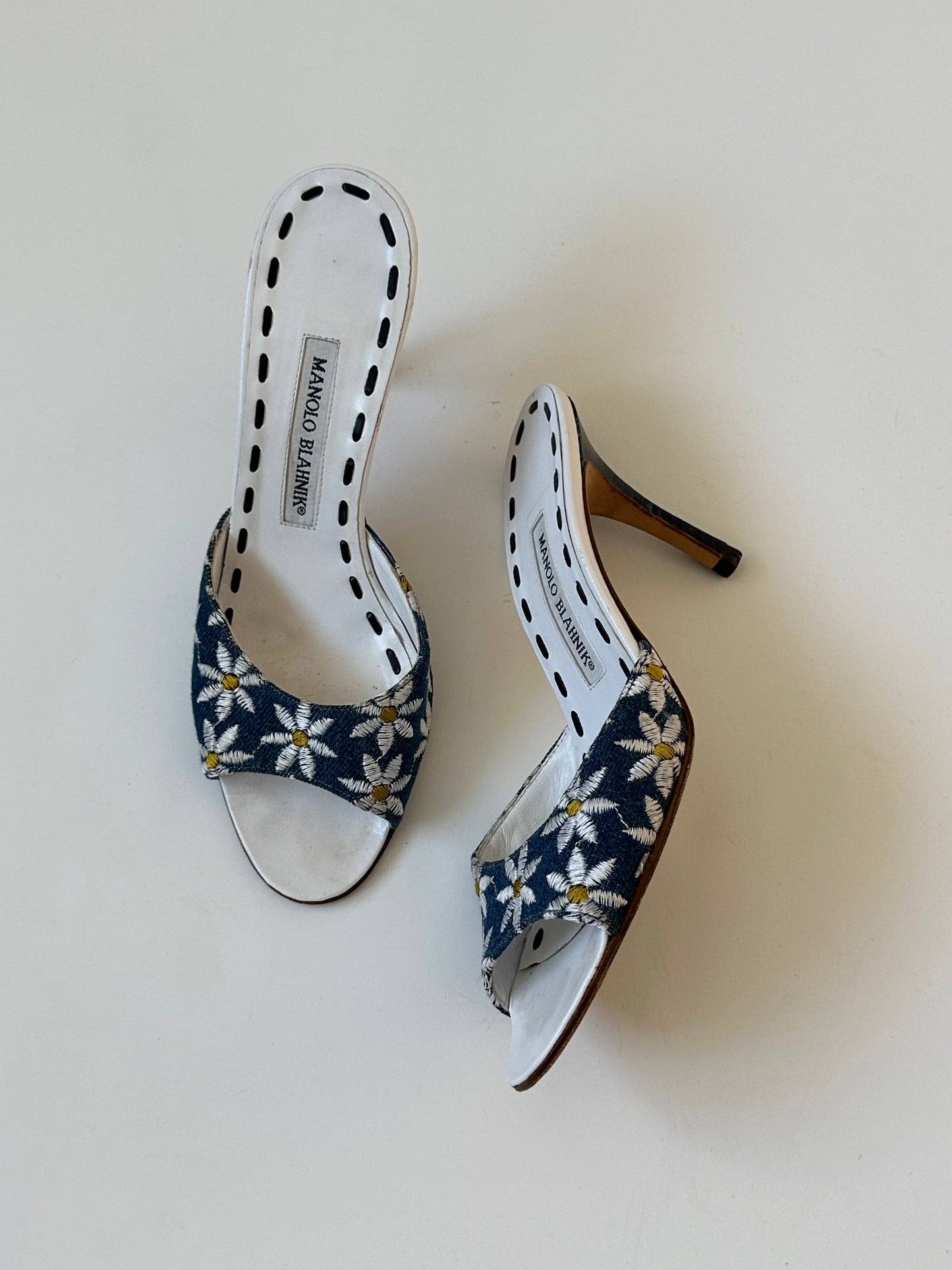 Manolo Blahnik Daisy Denim Mule (38)