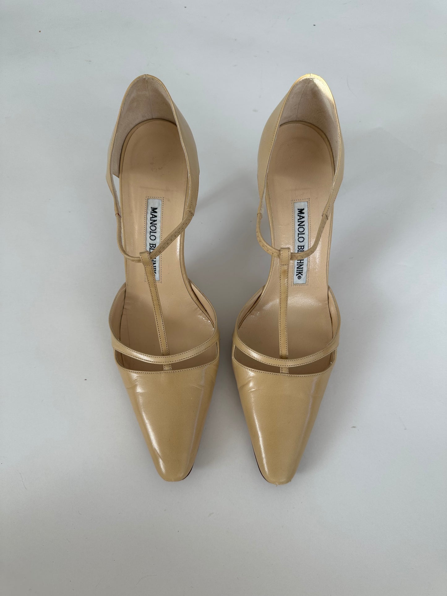 Manolo Blahnik T Strap Heel (37)