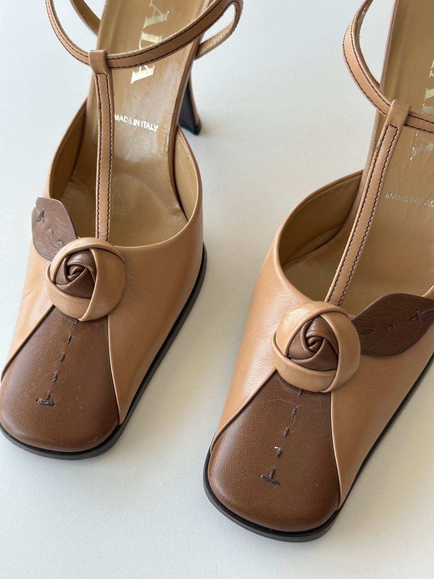 Prada Rosebud Heel (36.5)