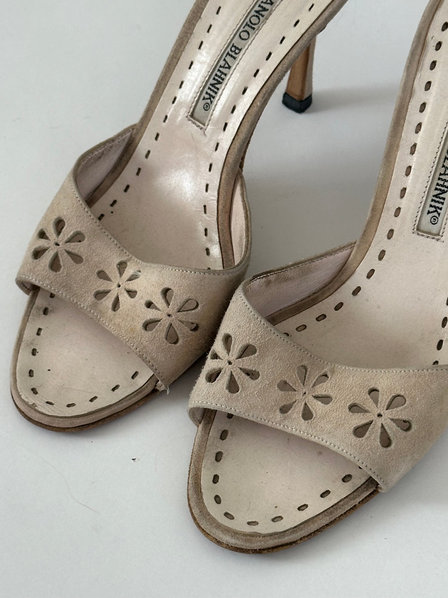 Manolo Blahnik Laser Cut Mule (37.5)
