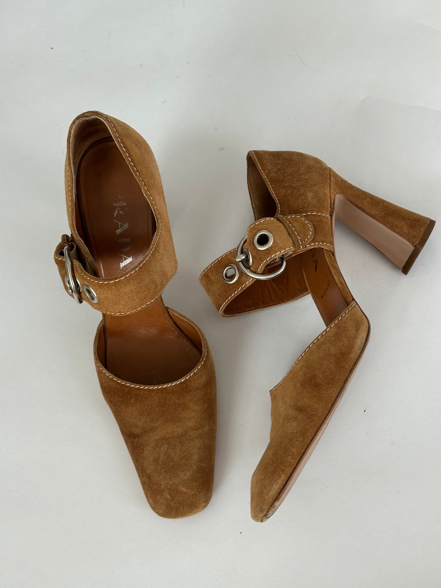 Prada Buckle Mary Jane (38.5)