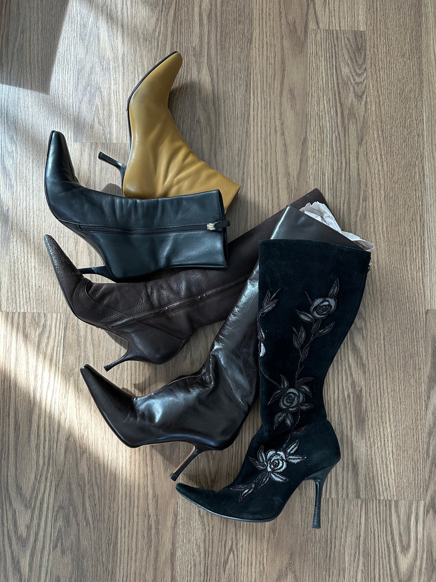Gucci 90’s Ankle Boot (38)