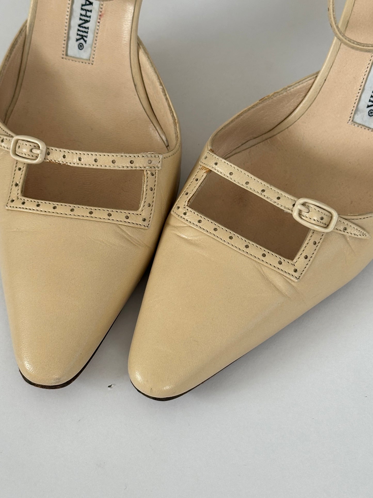 Manolo Blahnik Mary Jane (35)