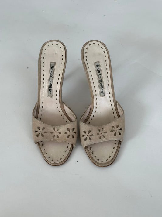 Manolo Blahnik Laser Cut Mule (37.5)