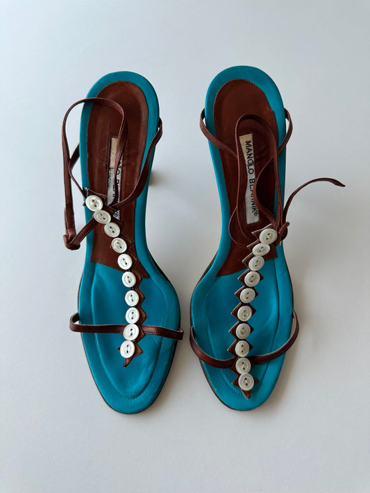 Manolo Blahnik Button Heel (38)