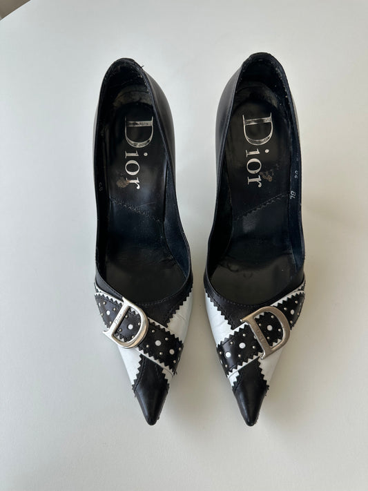 Dior ‘D’ Buckle Heel (37)