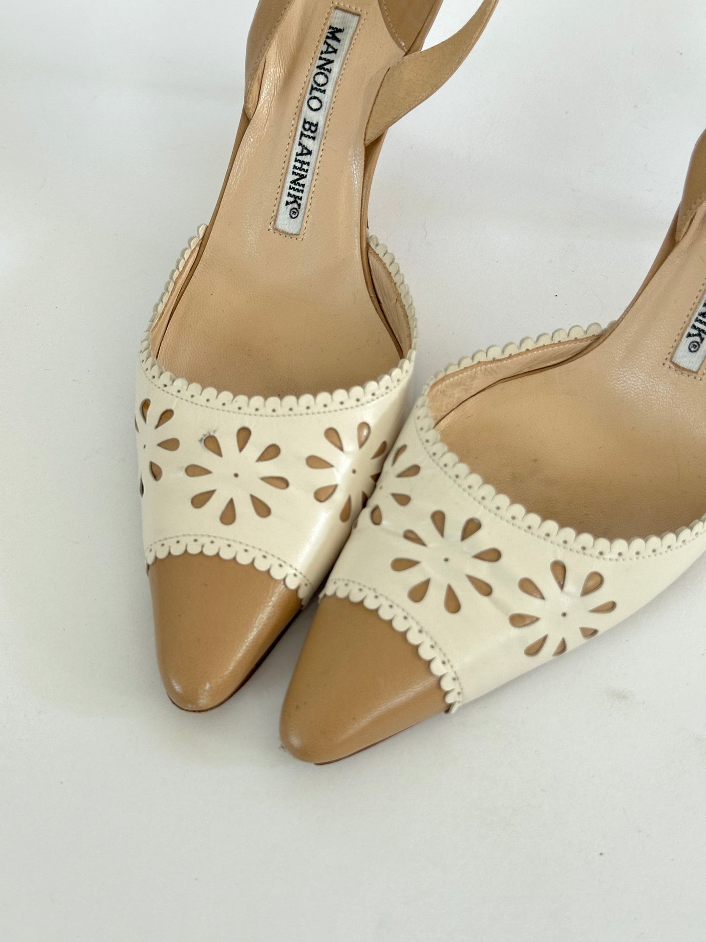 Manolo Blahnik Eyelet Slingback (36.5)