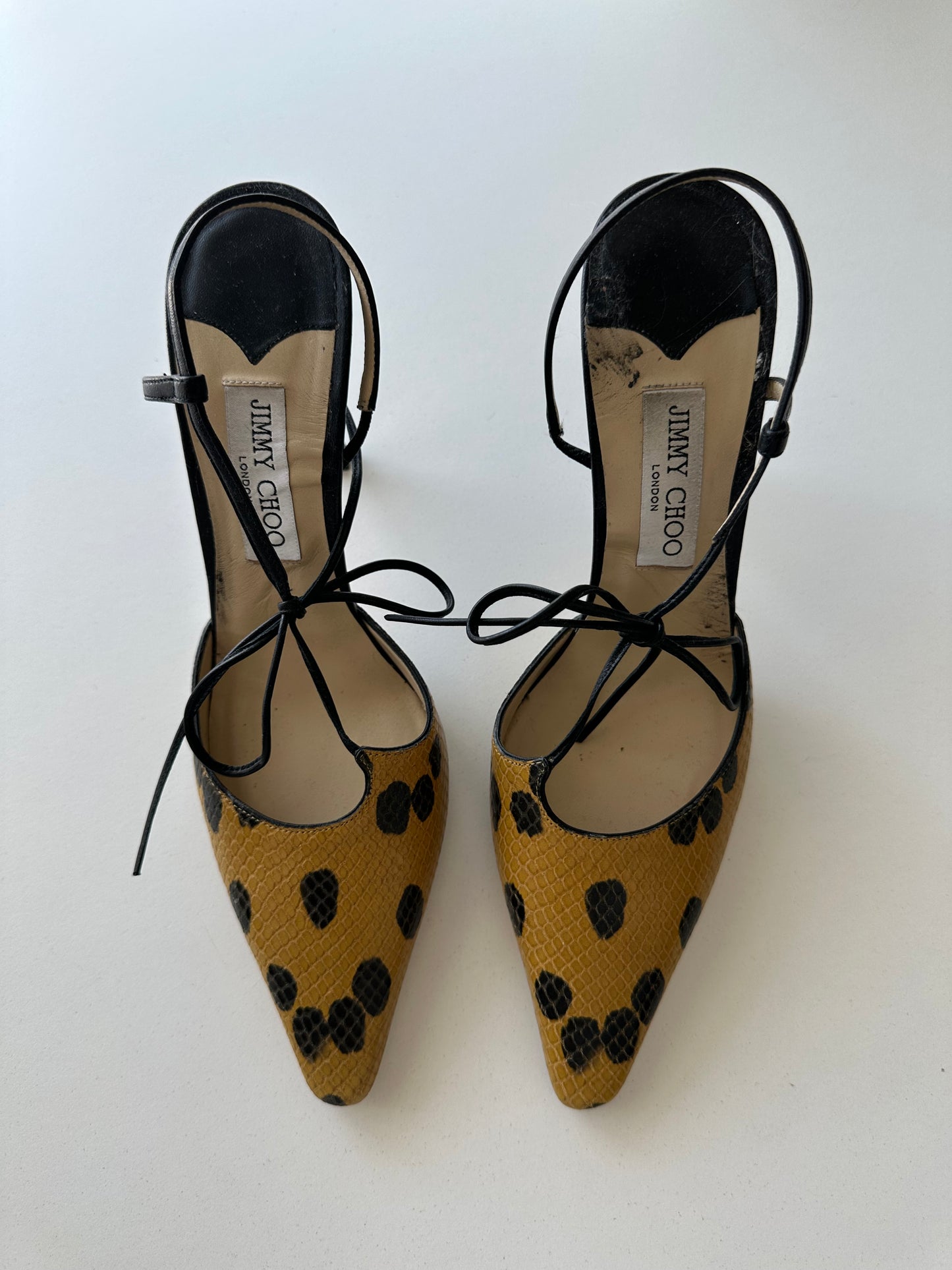 Jimmy Choo “The Bow” (40.5)