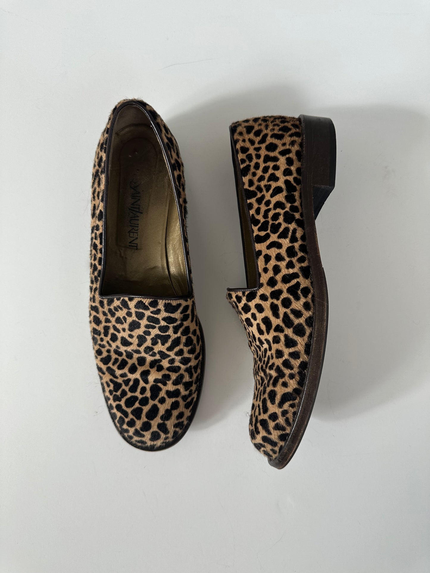 Yves Saint Laurent Loafer (39)