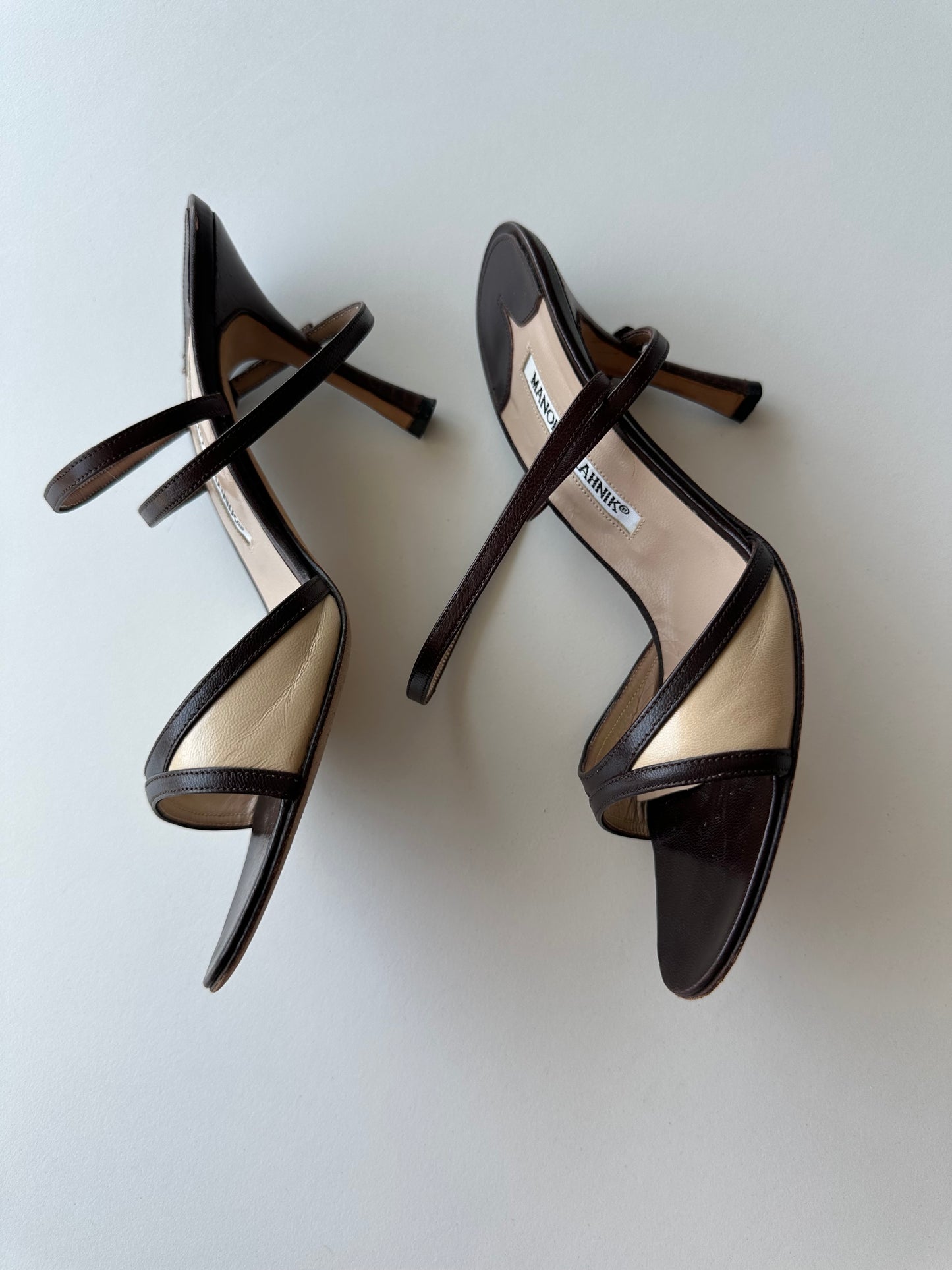 Manolo Blahnik Neutral Wrap Heel (37)