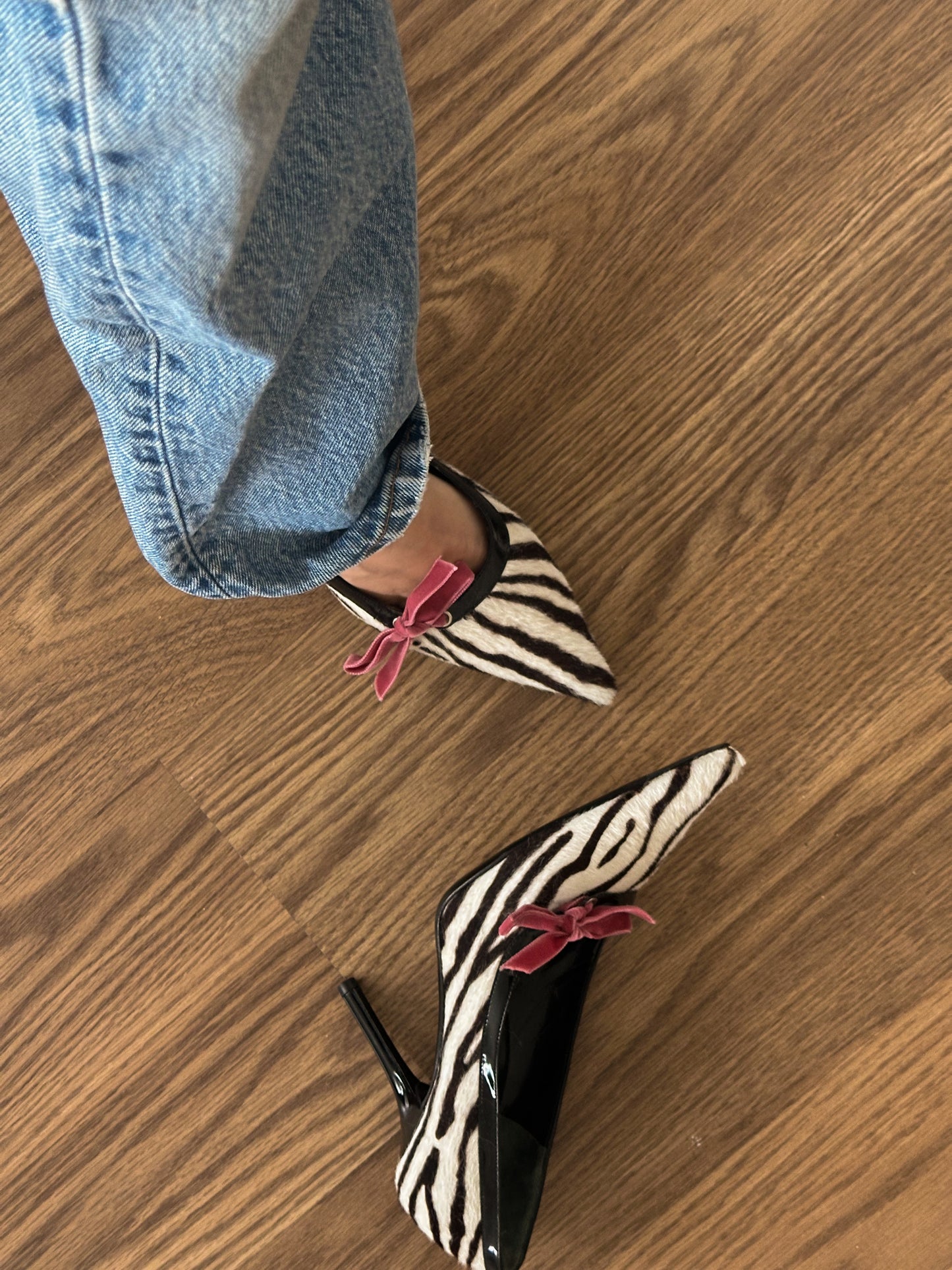 Valentino Garavani Zebra Pump (36.5)