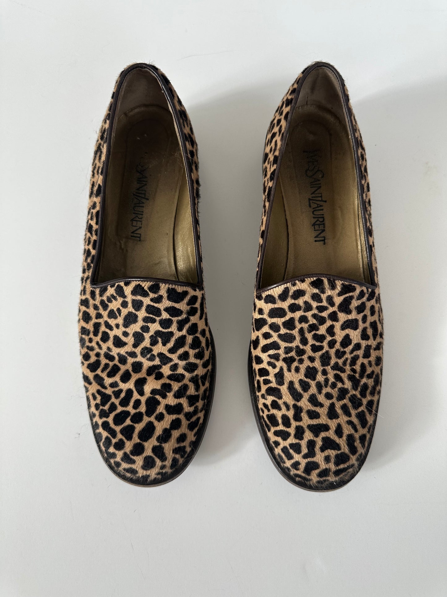 Yves Saint Laurent Loafer (39)