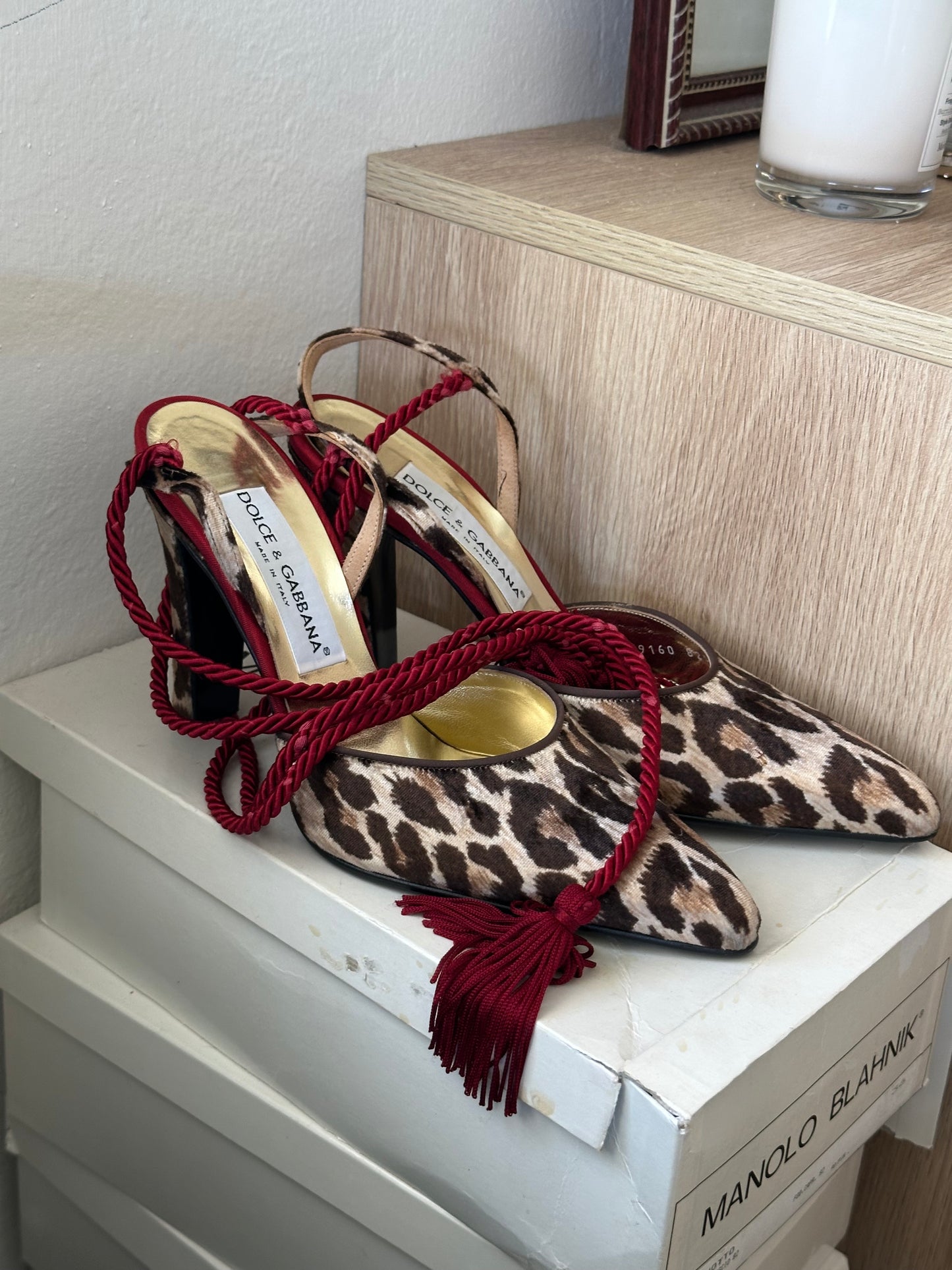 Dolce & Gabbana Leopard Wrap Heel (39)