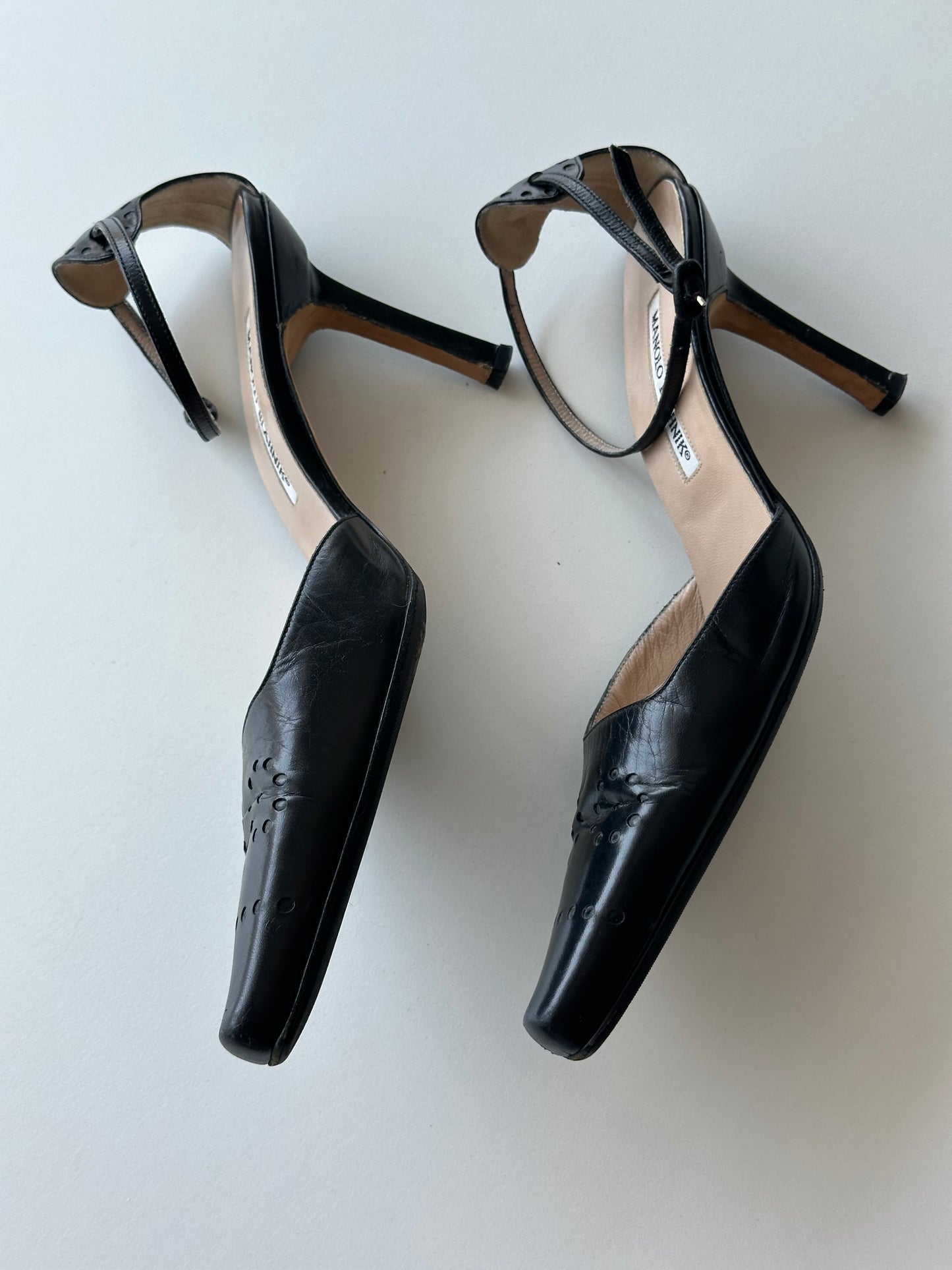 Manolo Blahnik Ankle Heels (38)
